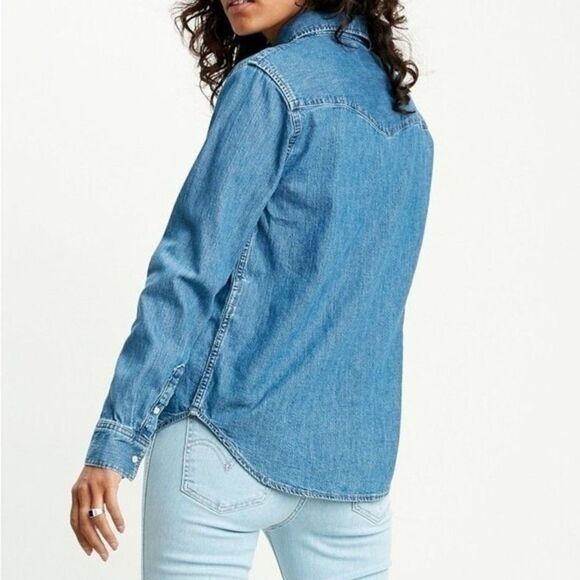 NWT! Levi’s Denim Jean Button Down shirt Size Small - Picture 3 of 11